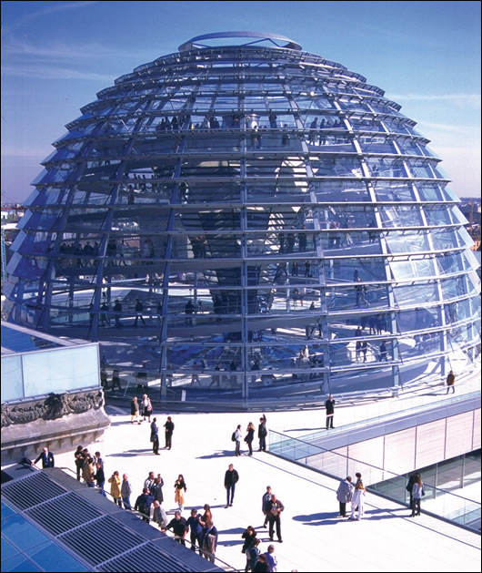 the building's public realm continues up to the roof, allowing people to symbolically ascend above their elected representatives