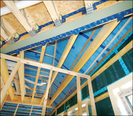 A pro clima vapour barrier and airtight membrane was installed to boost the airtightness